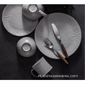 Moderne levensstijl instelling keramische plaat keramische servies